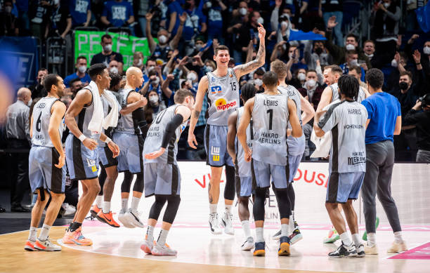 埃贝尔的严 埃贝尔的严